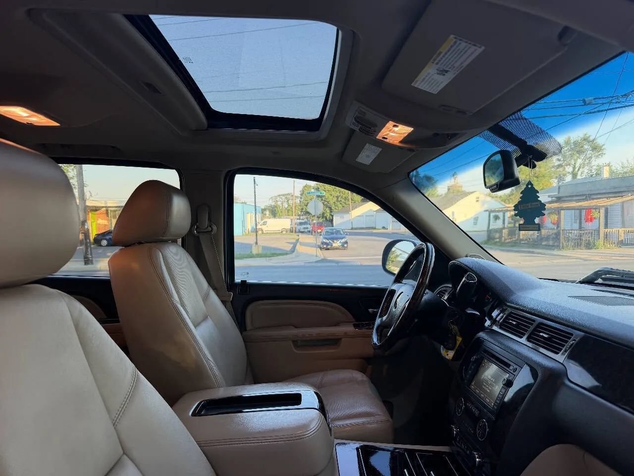 Used 2011 GMC Sierra 1500 Denali AWD/4WD image 38