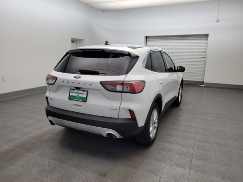 Used 2020 Ford Escape SE FWD image 9
