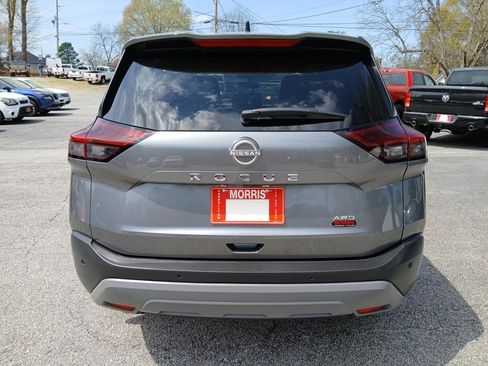 Used 2023 Nissan Rogue S image 7