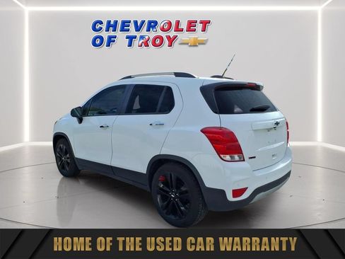 Used 2020 Chevrolet Trax LT w/ Sun & Sound Package FWD image 7