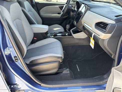 Certified 2026 Subaru Forester Premium w/ Base/Premium Package AWD/4WD image 14
