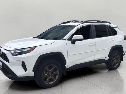 Used 2023 Toyota RAV4 AWD Hybrid image 9