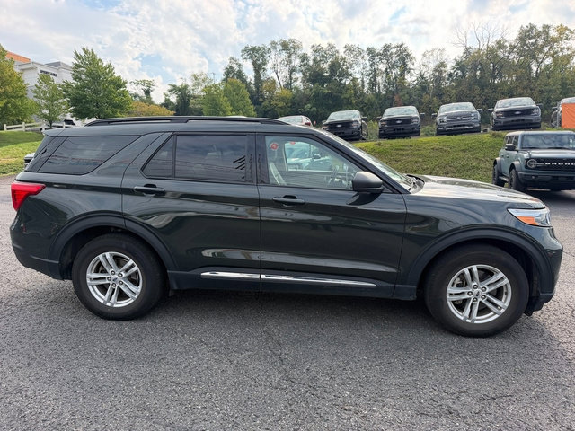 Used 2023 Ford Explorer XLT w/ Equipment Group 202A AWD/4WD image 7