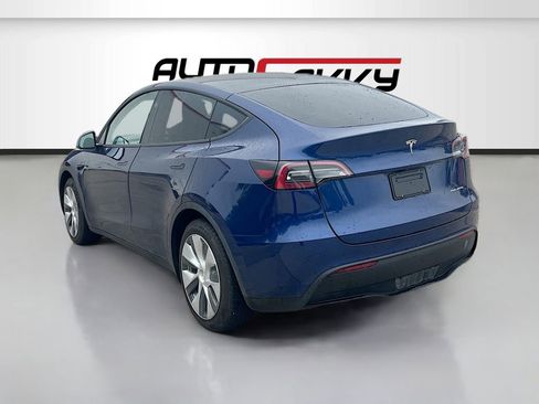 Used 2023 Tesla Model Y Long Range AWD/4WD image 5