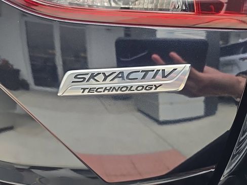 Used 2018 MAZDA MAZDA3 Touring image 40