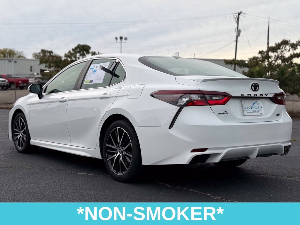 Used 2024 Toyota Camry SE w/ Convenience Package FWD image 6