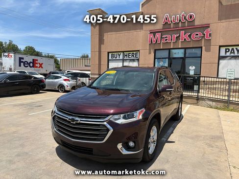 Used 2019 Chevrolet Traverse LT FWD image 1