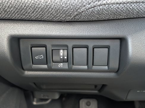 Certified 2026 Subaru Outback Premium AWD/4WD image 30