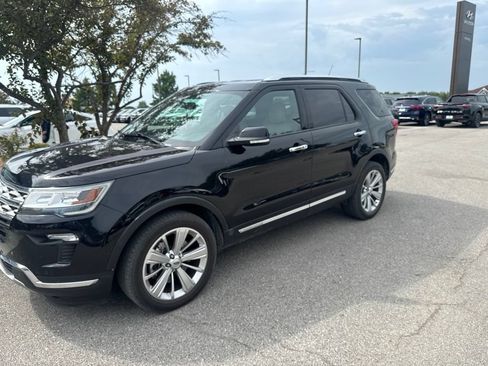 Used 2019 Ford Explorer Limited AWD/4WD image 6