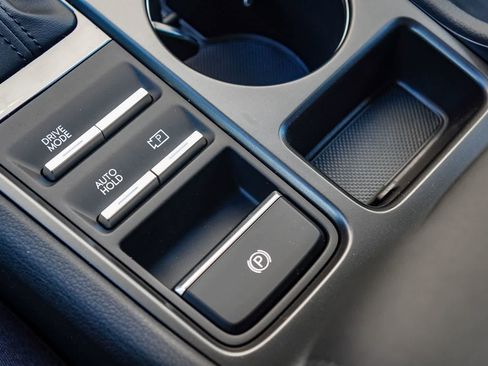 Certified 2025 Hyundai Sonata SE image 23