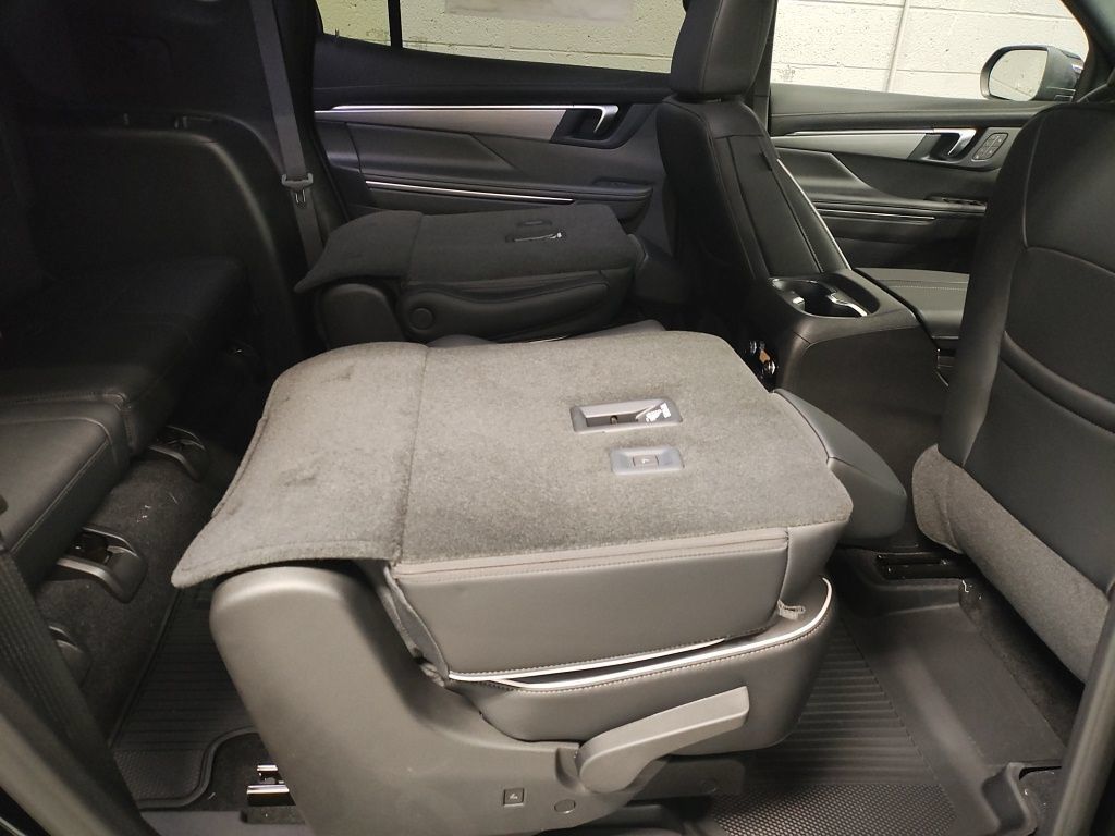 New 2026 Buick Enclave Preferred w/ Power Package FWD image 13