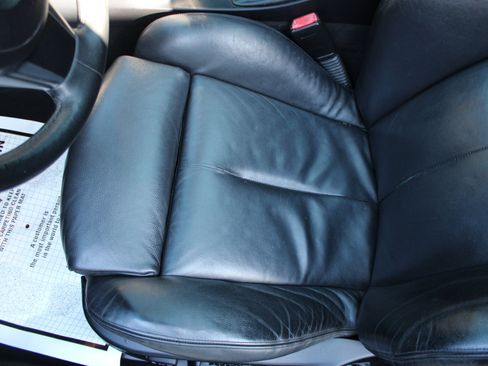 Used 2007 BMW 650i Coupe image 17