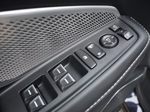 Used 2023 Acura MDX Technology image 12