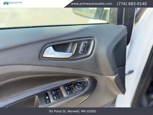 Used 2016 Ford Escape SE AWD/4WD image 8