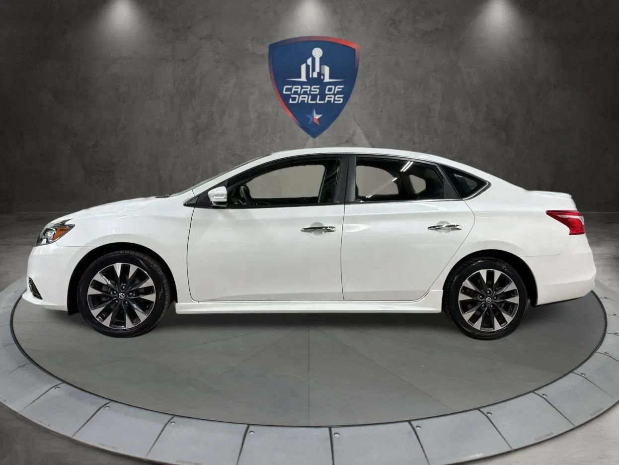 Used 2017 Nissan Sentra SR w/ Driver's Assist Package FWD image 2