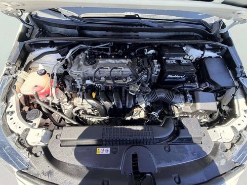 Used 2022 Toyota Corolla LE FWD image 10