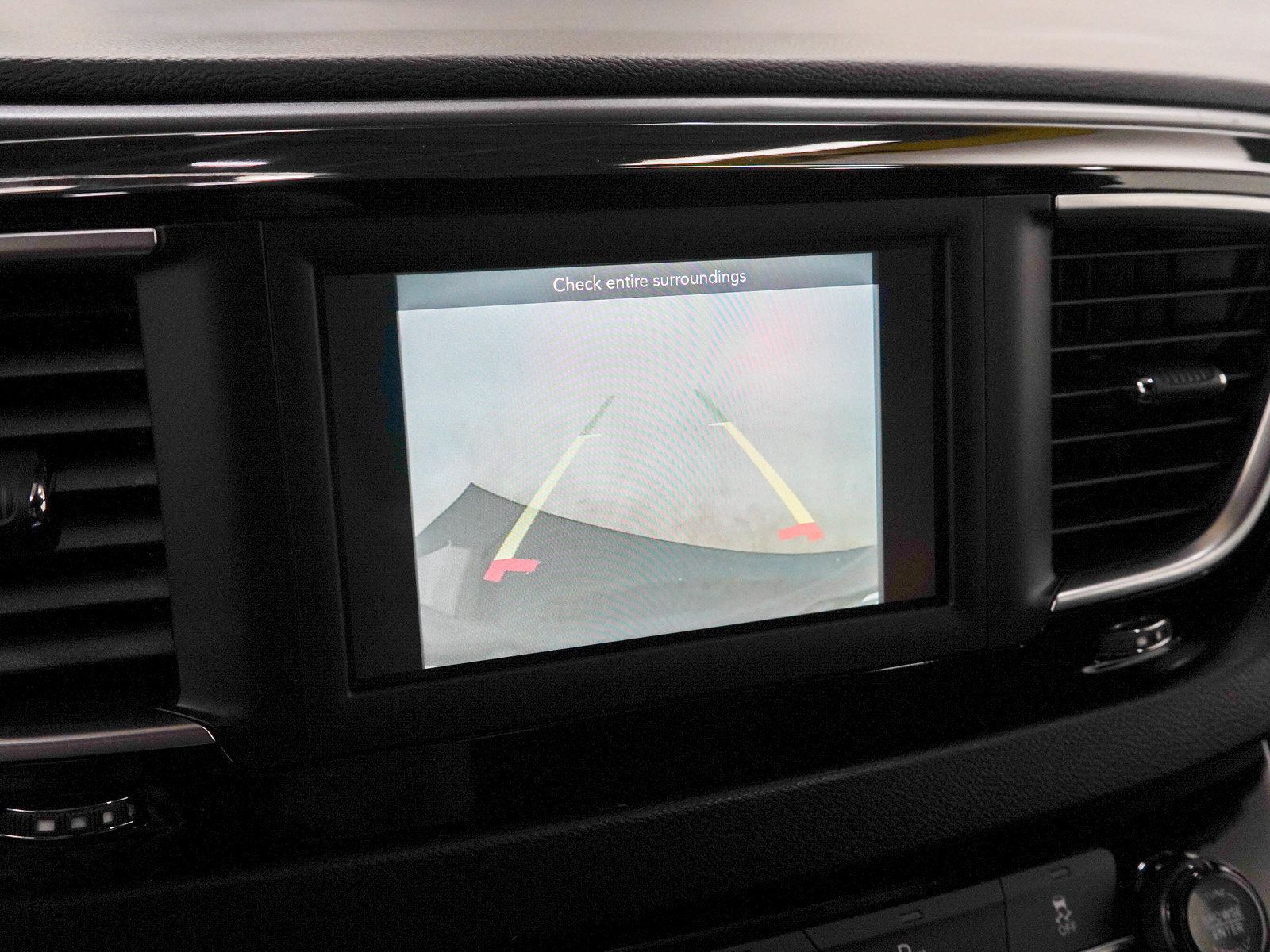 Used 2019 Chrysler Pacifica Touring Plus w/ S Appearance Package FWD image 24