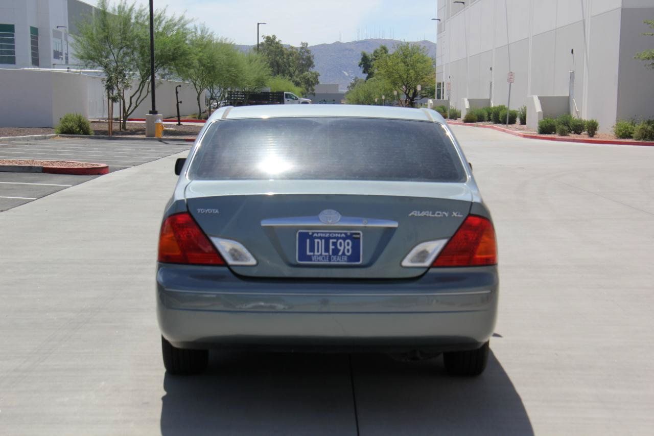 Used 2000 Toyota Avalon XL FWD image 6