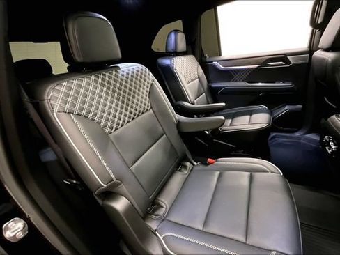 Used 2025 GMC Acadia Denali w/ Super Cruise Package AWD/4WD image 26