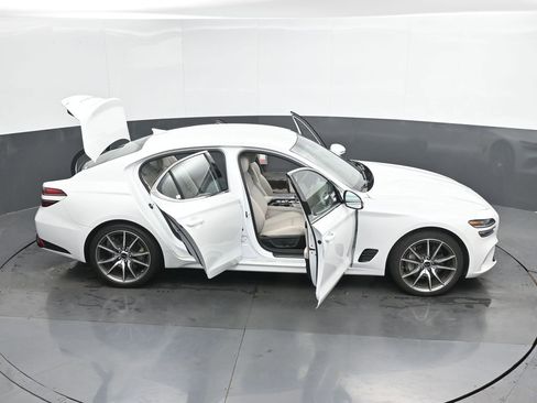Used 2024 Genesis G70 2.5T image 55