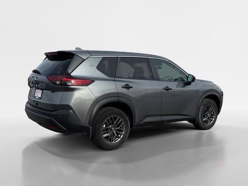 Used 2021 Nissan Rogue S image 6