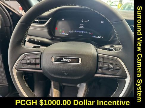 Used 2024 Jeep Grand Cherokee Limited w/ Luxury Tech Group II image 19