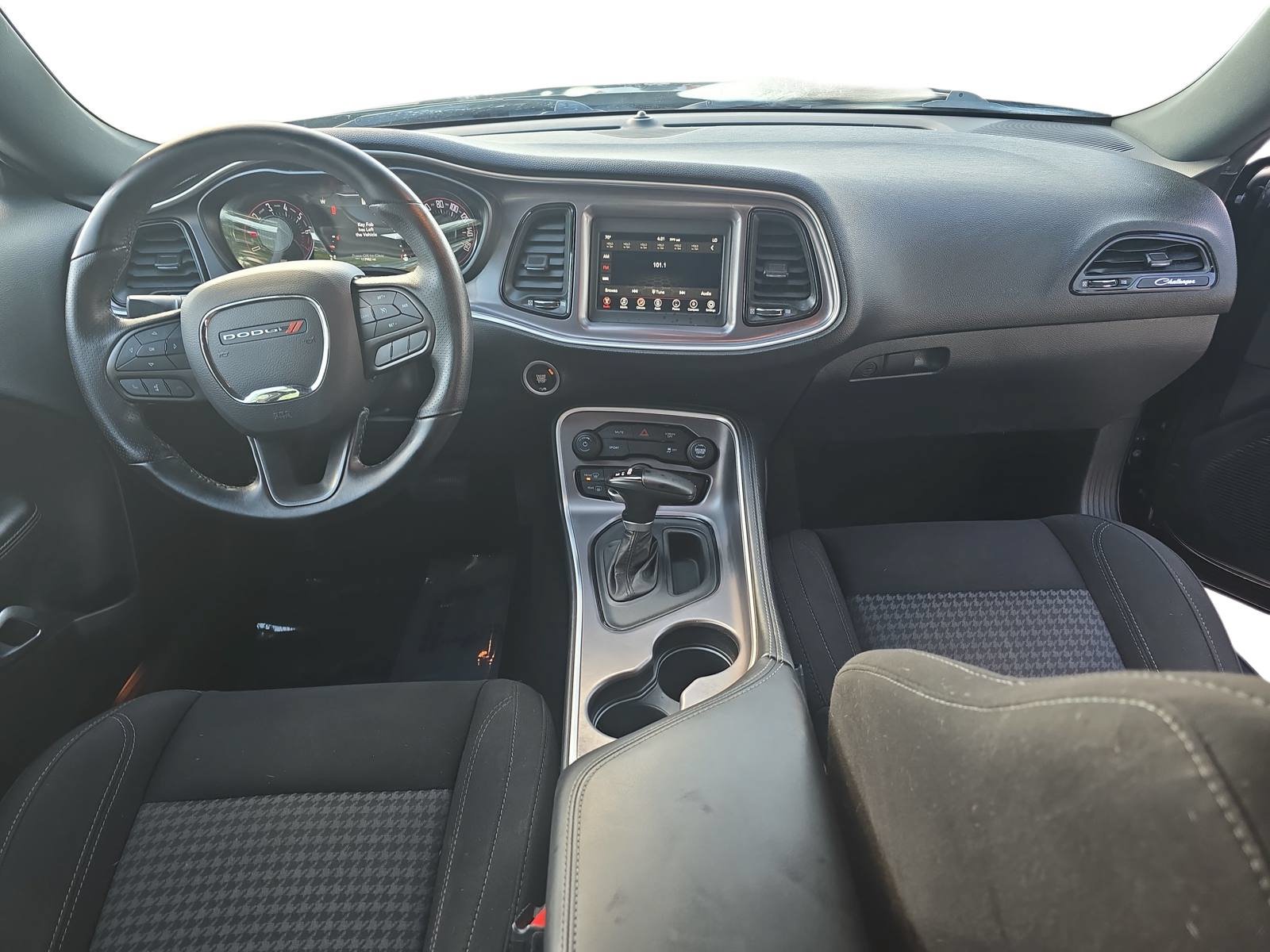 Used 2020 Dodge Challenger SXT w/ Blacktop Package RWD image 9