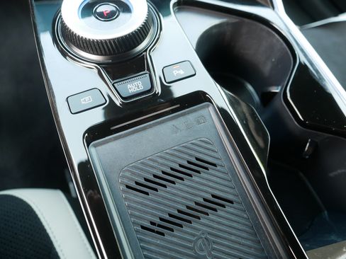 Certified 2024 Kia EV6 GT-Line AWD/4WD image 31