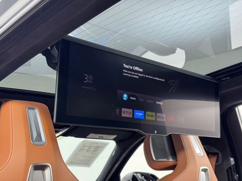 Used 2023 BMW i7 xDrive60 image 39