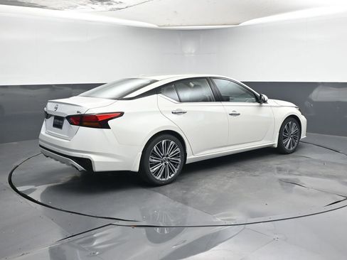 New 2025 Nissan Altima 2.5 SL image 5