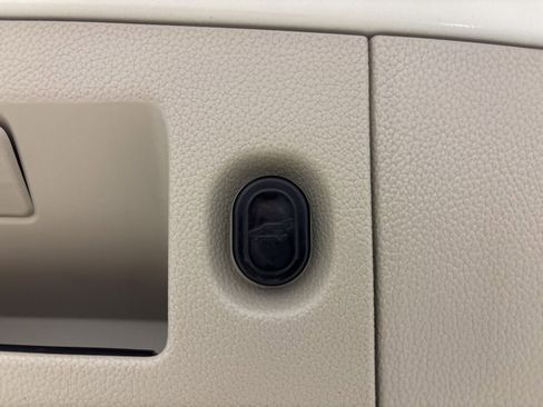Used 2015 GMC Yukon Denali image 34