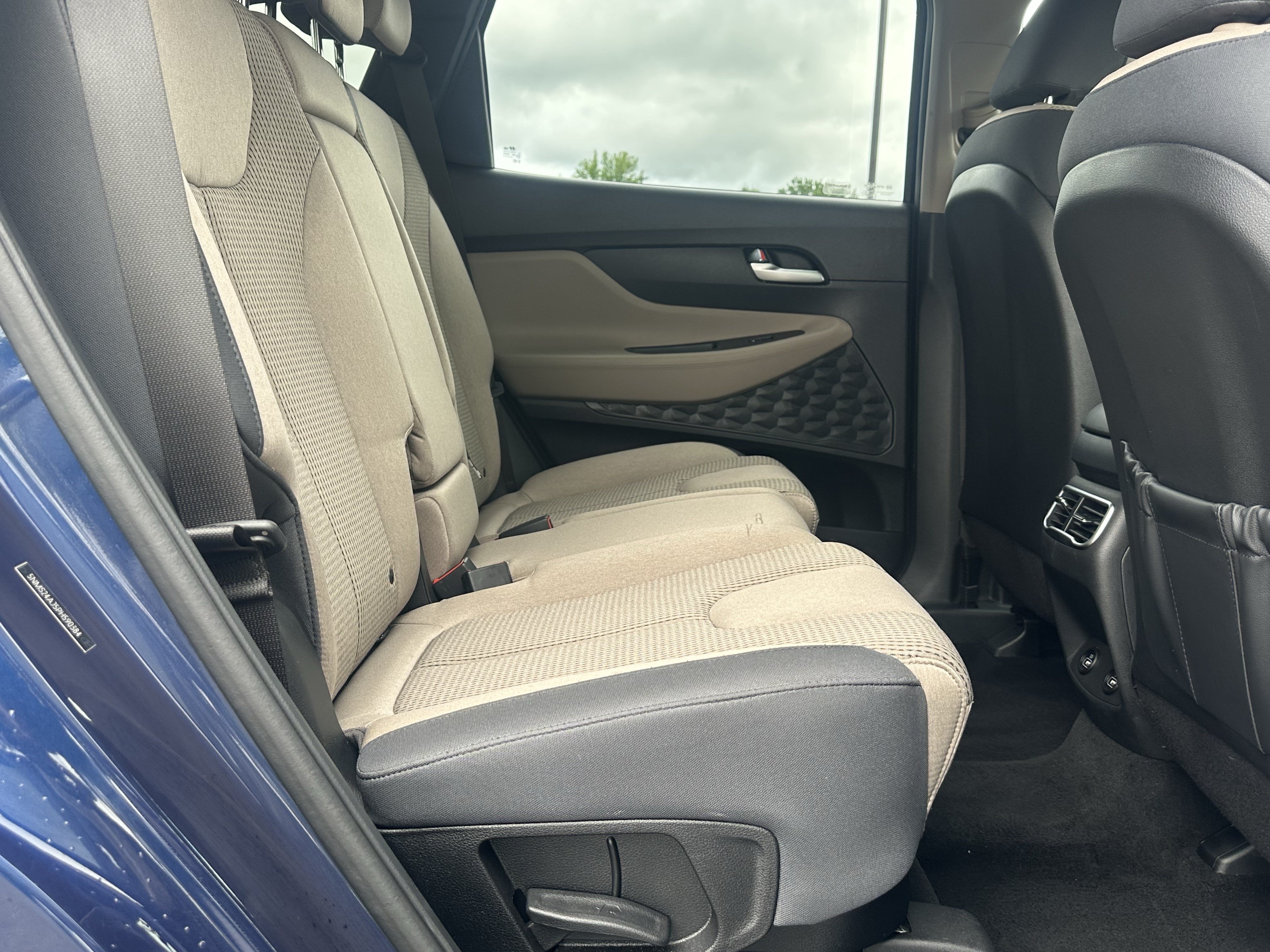 Used 2023 Hyundai Santa Fe SEL FWD image 15