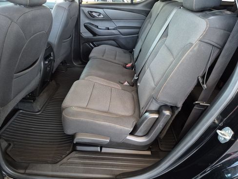 Used 2020 Chevrolet Traverse LS FWD image 15