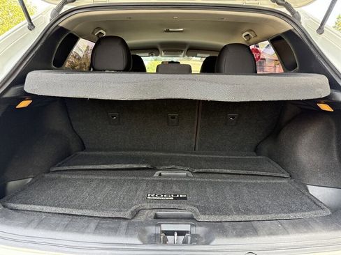 Used 2019 Nissan Rogue Sport S image 23