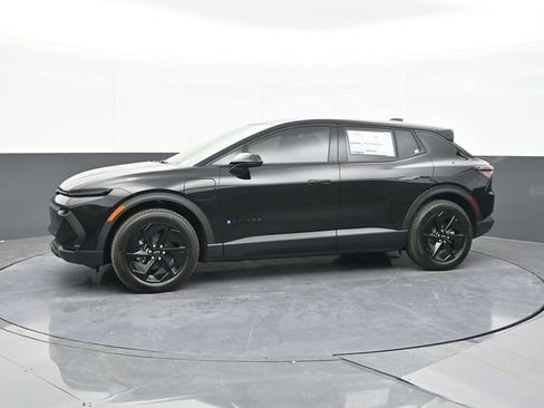 New 2026 Chevrolet Equinox EV LT w/ Midnight Package FWD image 7