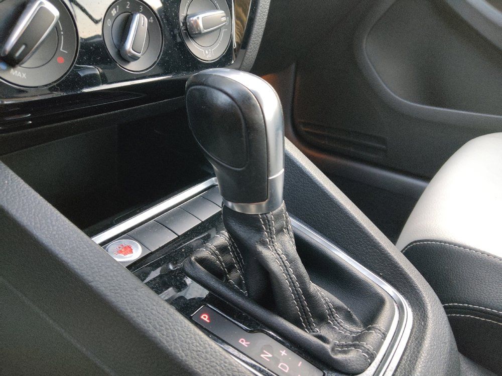 Used 2016 Volkswagen Jetta Sport FWD image 26