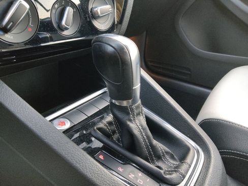 Used 2016 Volkswagen Jetta Sport FWD image 26