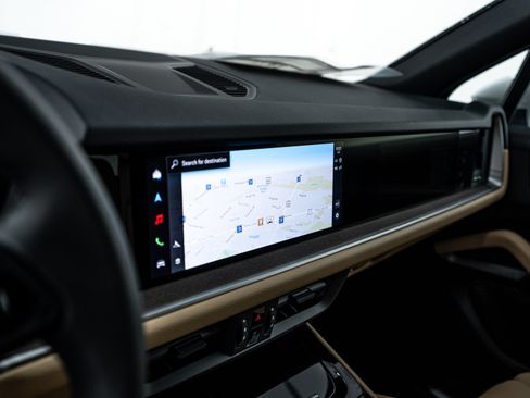 Certified 2026 Porsche Cayenne image 15