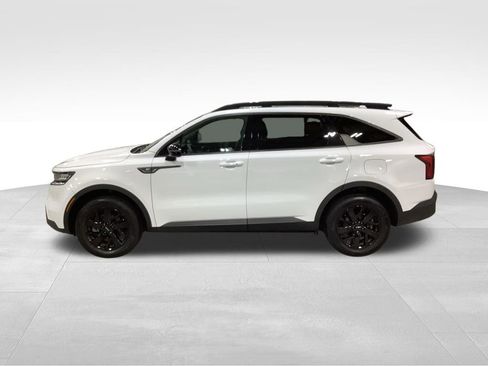 Certified 2023 Kia Sorento S w/ Panoramic Sunroof Package image 10