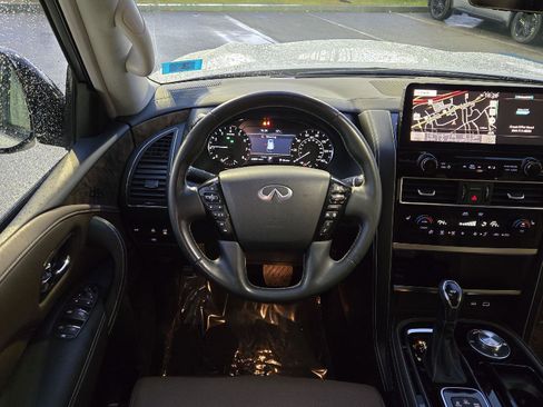 Certified 2024 INFINITI QX80 Premium Select w/ Cargo Package image 12