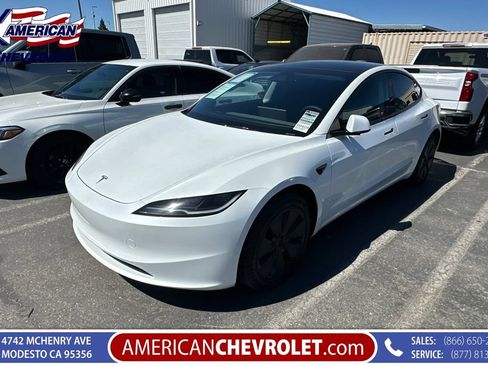 Used 2024 Tesla Model 3 Standard Range RWD image 3