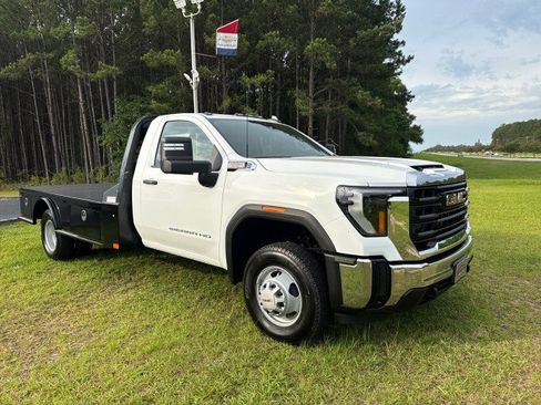 New 2026 GMC Sierra 3500 Pro w/ Convenience Package AWD/4WD image 18