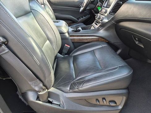 Used 2019 Chevrolet Suburban LT AWD/4WD image 21
