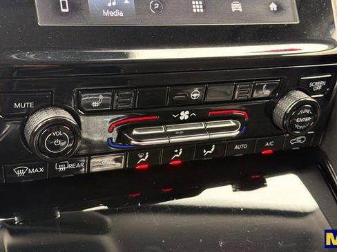 Used 2022 Jeep Grand Cherokee L Laredo w/ Luxury Tech Group I RWD image 27