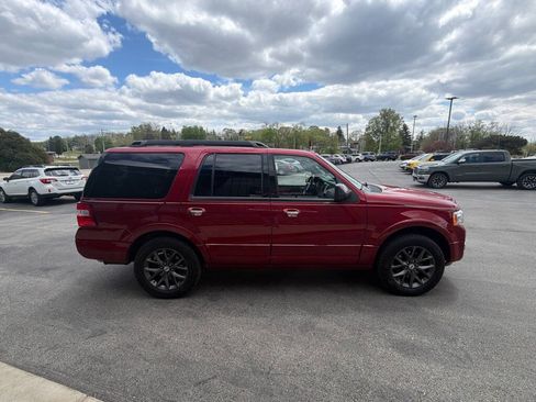 Used 2017 Ford Expedition Limited w/ Equipment Group 301A AWD/4WD image 6