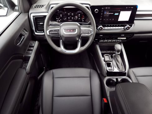 New 2026 GMC Canyon Elevation w/ Convenience Package image 12