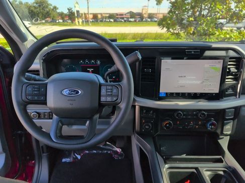 New 2026 Ford F250 4x4 Crew Cab Super Duty image 18