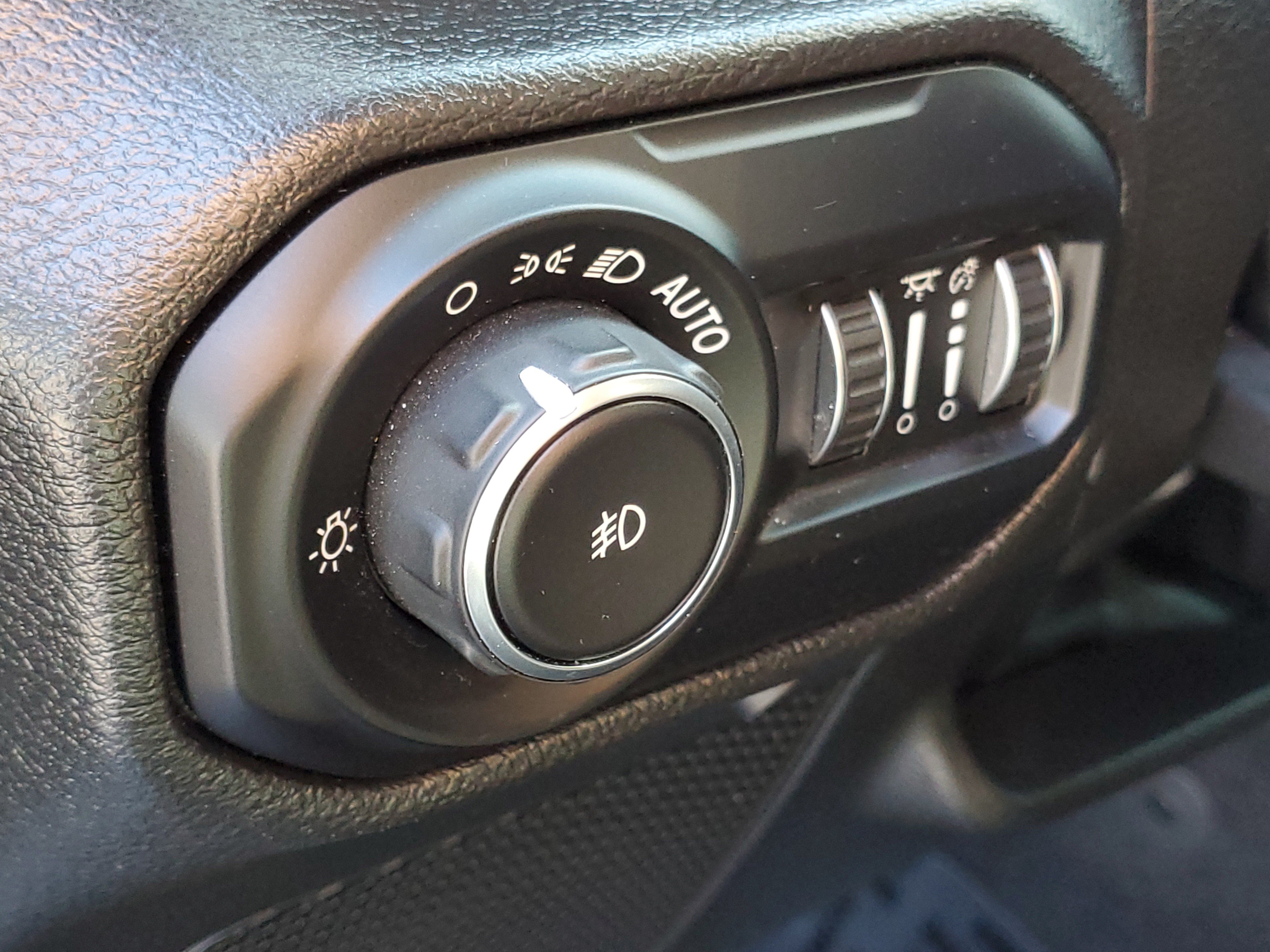 Used 2022 Jeep Wrangler Unlimited Sport w/ Sun And Sound Package AWD/4WD image 20