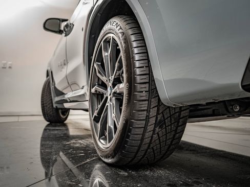 Used 2024 BMW X3 M40i w/ Premium Package image 43