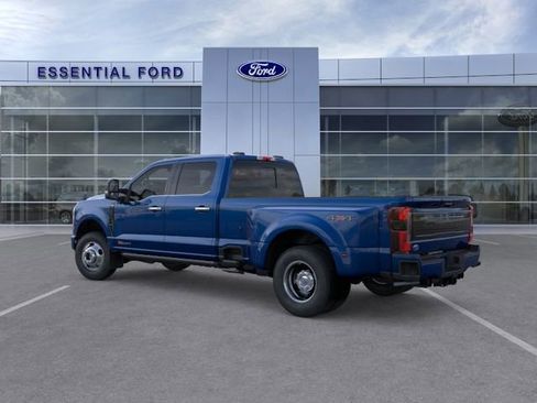 New 2026 Ford F350 4x4 Crew Cab DRW Super Duty image 4